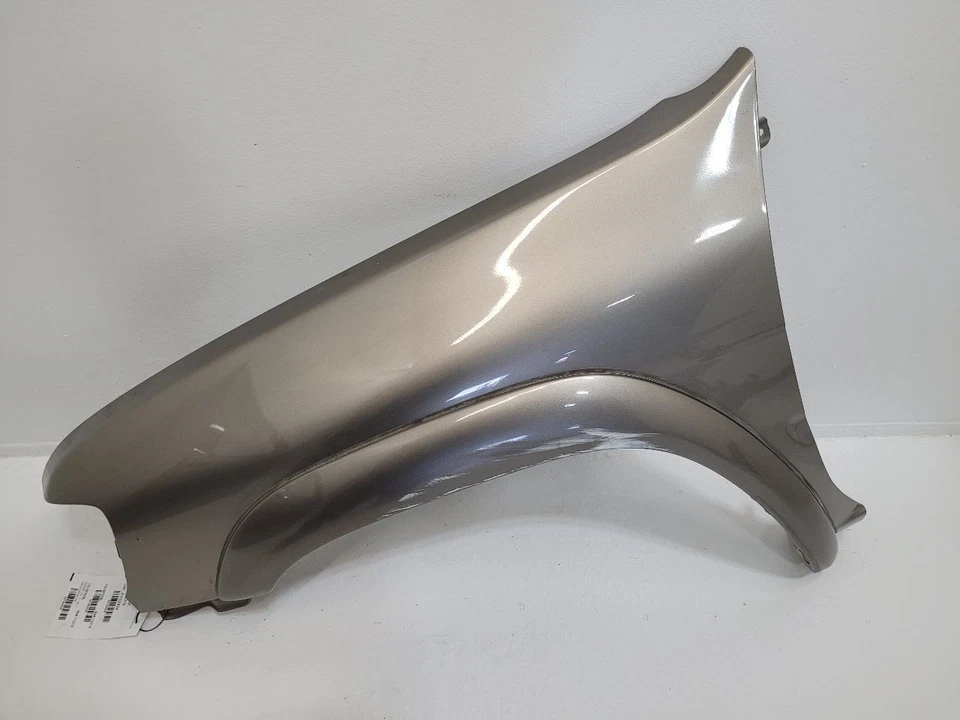 1999 2000 2001 2002 2003 2004 NISSAN PATHFINDER Driver Left Fender Flare  - Imagem 1 de 4