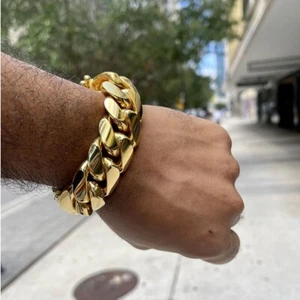 Men's Custom 25 mm Wide Heavy Cuban link Bracelet 14K Yellow Gold Plated Silver - Picture 1 of 5