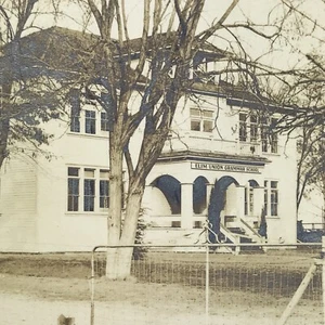 Elim Union Gymnasium Gebäude Eingang Bäume Vintage Sepia Foto  - Bild 1 von 4