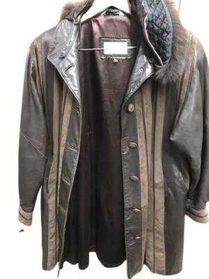 Chaqueta Abrigo Bod & Christensen COUTURE Cuero Rayas Talla L Borde de Piel Capucha Foto 1 de 4