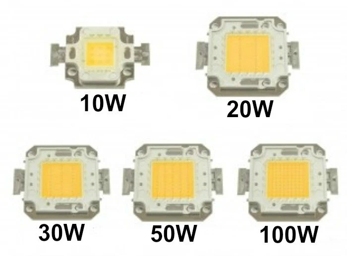 CHIP LED 10W/20W/30W/50W/100W BIANCO FREDDO/BIANCO CALDO RICAMBIO FARO A LED  - Immagine 1 di 1
