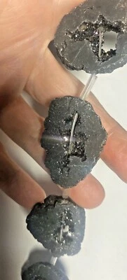 ONE STRAND Natural Titanium Coated Black Druzy Freeform 9 PCS BEAUTIFUL UNUSUAL! - Image 1 of 3