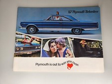 1967 PLYMOUTH BELVEDERE + GTX MUSCLE CAR BIG COLOR CATALOG Brochure 24-pgs XLNT+