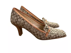 Bomba Coach Gia Fab Vacc Logo Mujer Talla 6.5 Punta Cuadrada Italia Hebilla Tubería - Imagen 1 de 11