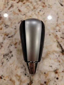 05 06 07 Chrysler 300 Automatic Transmission Gear Shift Shifter Knob Handle OEM - Picture 1 of 5