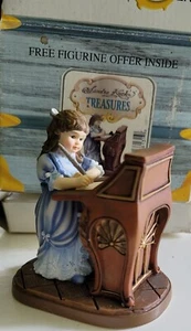 VINTAGE 1997 SANDRA KUCK'S TREASURES "LOVE AND KISSES" FIGURINE IN BOX FREE SHIP - Picture 1 of 3