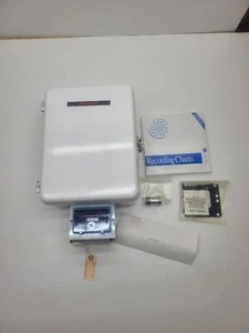 HONEYWELL CHART RECORDER MODEL:837. /3 - Picture 1 of 12