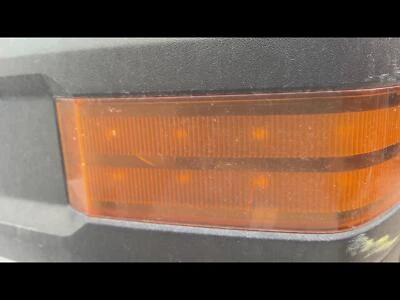 Espejo retrovisor de puerta izquierdo usado se adapta a: camioneta Chevrolet Silverado 3500 2018 eléctrica con giro si Foto 1 de 4