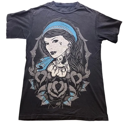 Fatal Shirt Mens Medium Tattoo Roses Skull Rockabilly Spell Out Grunge Black - Image 1 of 4