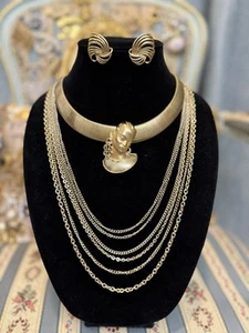 Vintage Goldtone Lady Statement Jewelry Set - Picture 1 of 6