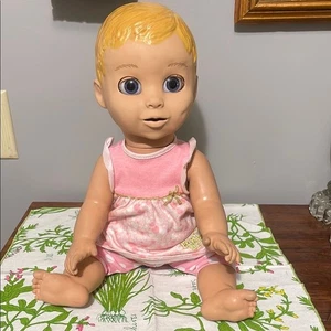Muñeca bebé Luva Bella con accesorios - Imagen 1 de 7