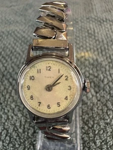 Vintage Womens Timex Mechanical Watch White Dial Working - Picture 1 of 6
