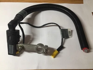 03-10 BMW X3 Positive Battery Cable Safety Terminal E60 E61 X3, Z4 - Picture 1 of 3
