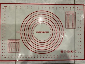 GREENRAIN Pastry 0.6 MM Silicon Mat Measurements Guides Folds SZ XL  White Red - Picture 1 of 1