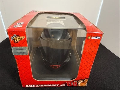 Casco de carreras Winners Circle Dale Earnhardt JR Guardia Nacional escala 1:4 Foto 1 de 4