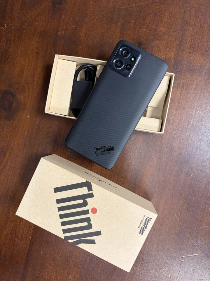Smartphone Motorola Thinkphone XT2309-2 5G Dual Sim 8/256GB Carbon Black EU - Immagine 1 di 4