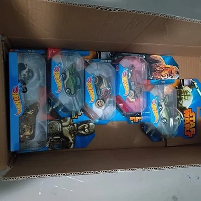 Star Wars "Hot Wheels" 6 coches Tusken Raider, Chewbacca, 2Yoda, C-3P0, R2-D2 ¡NUEVO! Foto 1 de 4