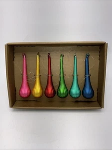 Juego de 6 adornos navideños de caja y barril de colores lágrima - Imagen 1 de 6