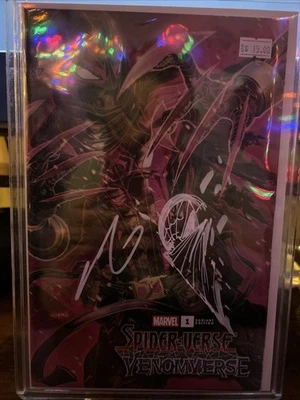 FIRMADO Y PRIMER COMENTARIO Spider-verse Vs Venomverse #1 John Giang Variante Virgen Foto 1 de 3
