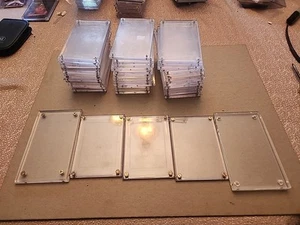 Lotto di (45) porta carte a vite per carte sportive/non sportive - 4 viti, usati - Foto 1 di 6