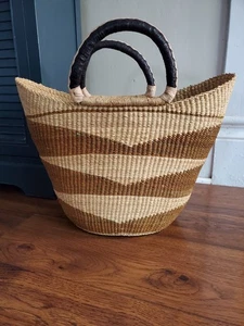 Bolso de Mano Hecho a Mano Grande Tejido con Mango de Cuero de Paja Bolga Market - Imagen 1 de 11