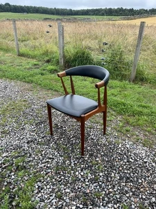 Vintage Retro Danish Armchair by johannes andersen / Danish cow chair - Picture 1 of 20