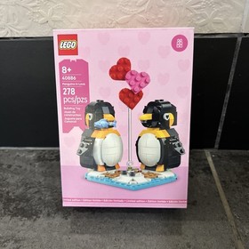 **In HAND SHIPS ASAP** LEGO Penguins In Love Valentine 40886 BRAND NEW Sealed