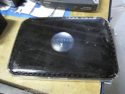 NETGEAR	WNDR3300 N300 Wireless Dual Band Router IEEE 802.11n 10/100 - EXCL PSU - Bild 1 von 2