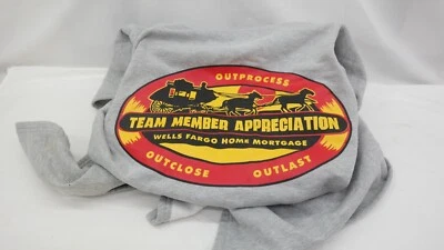 "Sudadera de algodón Wells Fargo material gris y blanco manta tiro 56"" x 73"" JR" Foto 1 de 4