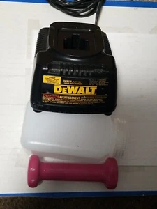 DW9116 Dewalt Battery Charger 7.2v - 18v 1-Hour Charger, Tested - Picture 1 of 8