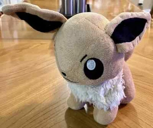 Vintage Pokemon EEVEE 13" Plush Doll Figure Banpresto Japan 2010 B8 - Picture 1 of 7