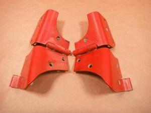 Par de bisagras de marco de parabrisas rojo OEM de fábrica Jeep Wrangler TJ 97-06 - Imagen 1 de 7