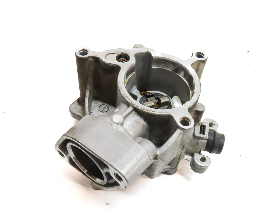 2015-2017 AUDI A3 S3 (8V) 1.8T 2.0T TURBO MOTOR ENGINE BRAKE VACUUM PUMP - Image 1 of 4