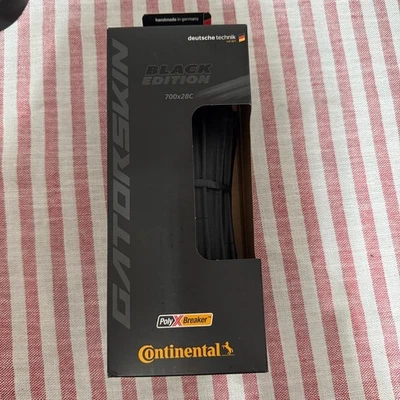 Continental Gatorskin Clincher Folding Black Edition 700x28, PolyX, SINGLE Tire - Image 1 of 4