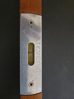 Working Vintage Stevens 18" Wood Level Stevens Level Co. Newton Falls, Ohio USA - Image 1 of 4