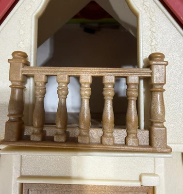 Calico Critters techo rojo acogedora casa de campo casa de inicio balcón barandilla solo parte Foto 1 de 4