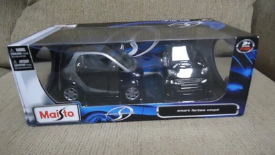 Coche inteligente fundido a presión Maisto edición especial 1:18 para dos cupé 2008 nuevo/antiguo stock Foto 1 de 4