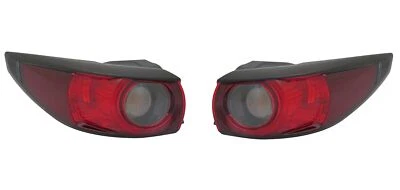 Luz trasera lateral conductor y pasajero para Mazda CX-5 2017-2018 Sport and Touring Foto 1 de 3