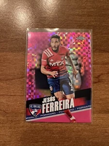 2022 Topps Chrome MLS Jesus Ferreira Pink X Fractor Refractor USMNT USA Dallas - Picture 1 of 2