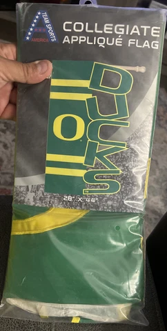 NEW!! UNIVERSITY OF OREGON "DUCKS" House Flag, Embroidered by EVERGREEN Cover