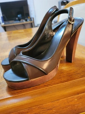 Tacones peep-toe de cuero sintético marrón de KAYA talla 9 excelente estado Foto 1 de 4