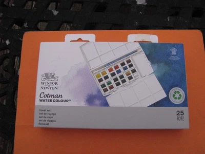Brand New - Winsor & Newton Cotman Watercolour Travel Set, 25pc Assorted