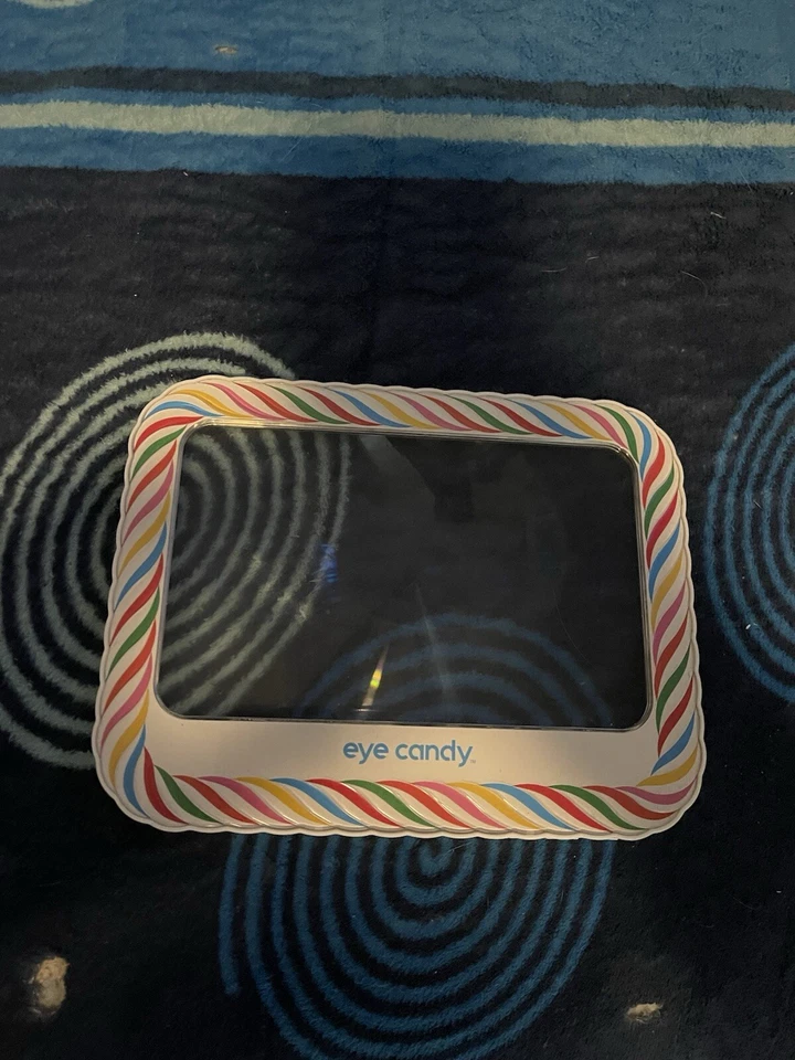 Lupa ultra brillante de página completa Eye Candy Foto 1 de 2