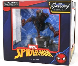 SPIDER-MAN 90s PVC STATUE | Marvel Gallery Diorama | Diamond Select 8 Inch - Picture 1 of 7