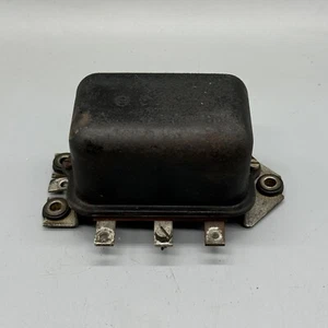 Porsche 356 CARRERA Voltage Regulator 6V BOSCH 40amp RS UA 160/6/24 - Picture 1 of 8