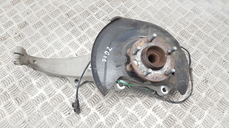 INFINITI M M30D 175KW LHD RUEDA DELANTERA IZQUIERDA SUSPENSIÓN BUJE HUSILLO NUDILLO Foto 1 de 4