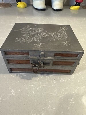 Antigua caja china "Kut Hing" swatow peltre y teca elevadora baratija joyería Foto 1 de 4