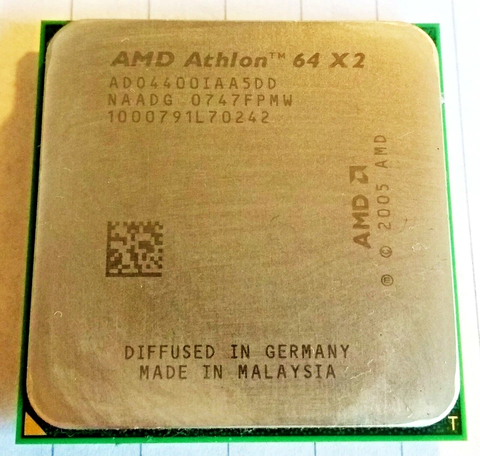 AMD Athlon 64 X2 4400+ Socket AM2 Rev G1  2.3GHz AD04400IAA5DD Processor CPU - Image 1 of 1