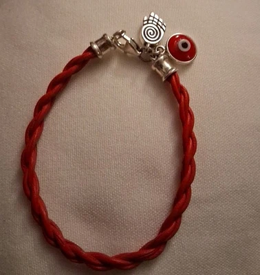 Brazalete Ilaria de plata de ley y cordón rojo mal de ojo 6,5 pulgadas Foto 1 de 3