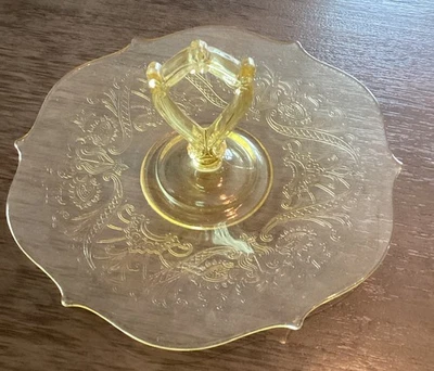 VTG Fostoria Etched Yellow Center Handle Dessert Tray 1928-1944 Excellent - Image 1 of 4